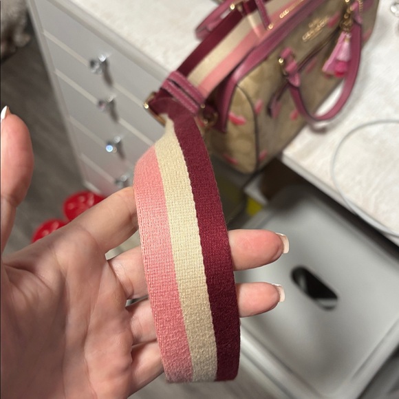 Coach Pink and Tan Heart Print Tote Bag Set - Picture 4 of 11